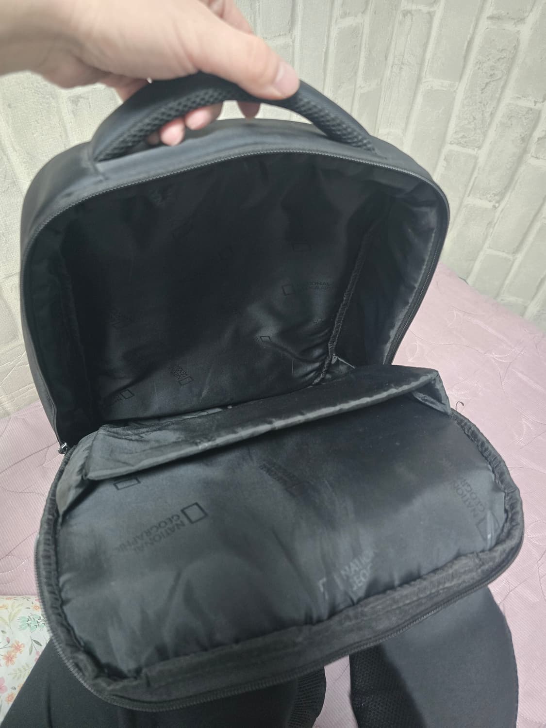 내셔널지오그래픽 오리지날 스퀘어백팩  상품이미지4