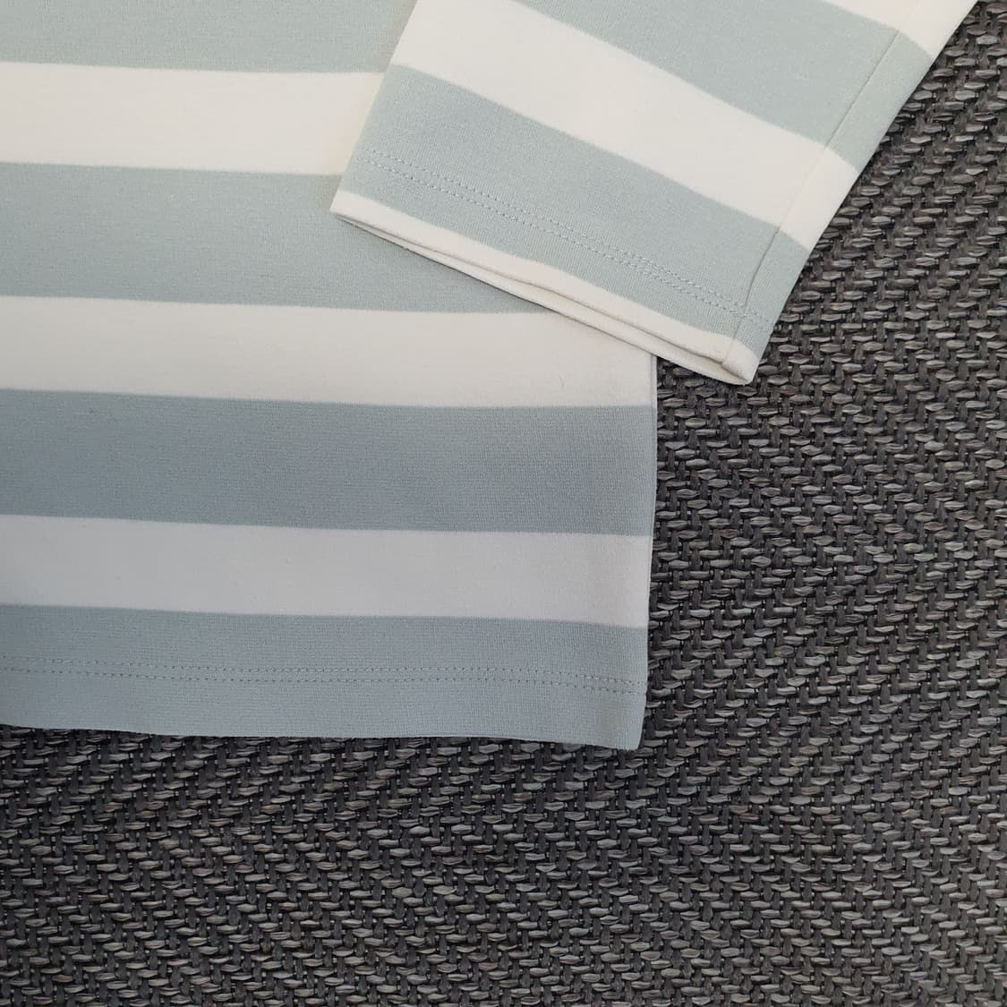 플랙 루즈핏 긴팔티 남자105 상품이미지4