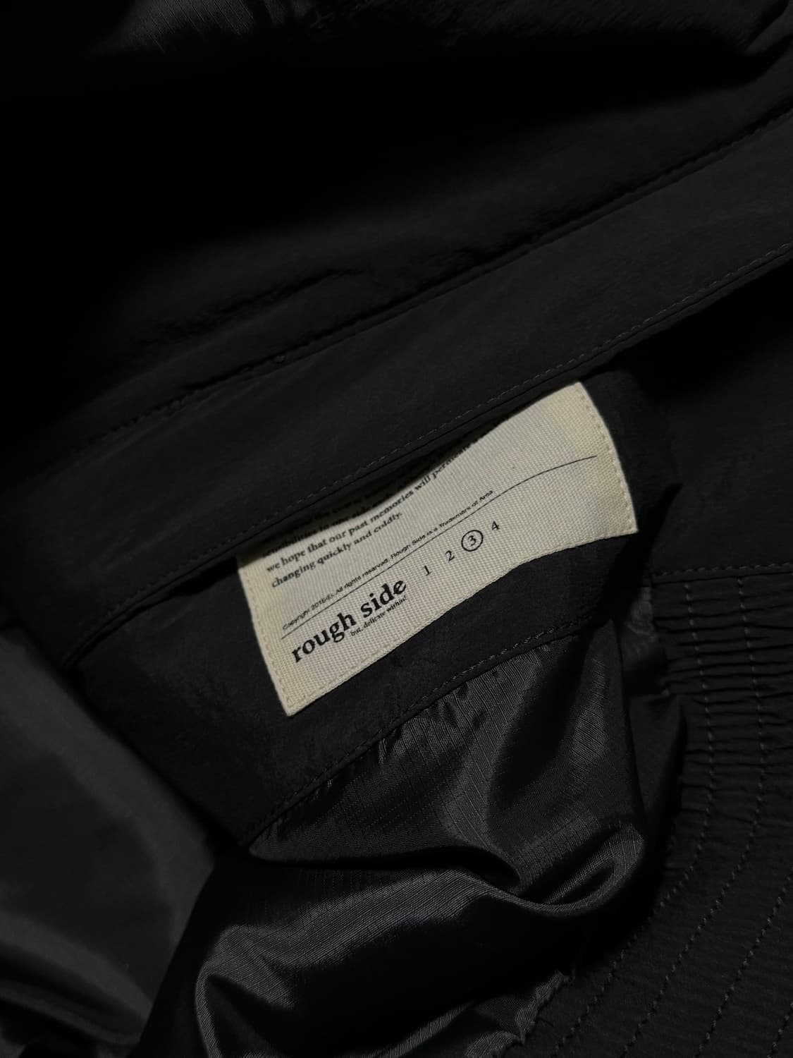 러프사이드 레인드롭 점퍼 블랙(3) 판매 상품이미지3