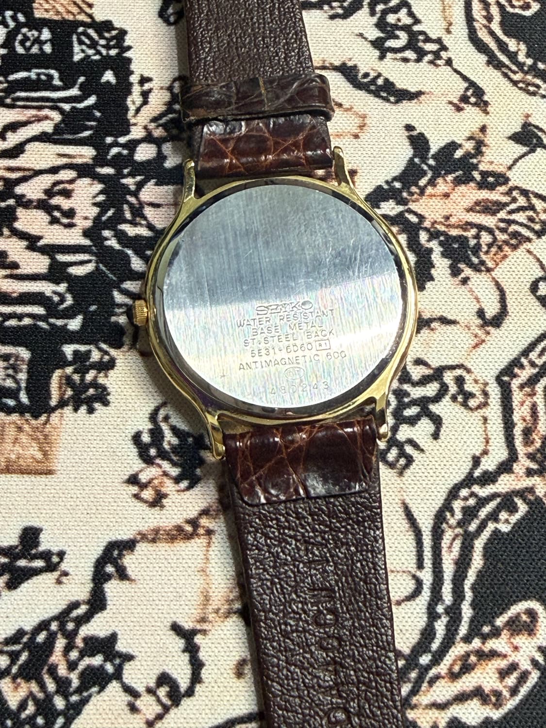 SEIKO 빈티지 쿼츠 시계 상품이미지3