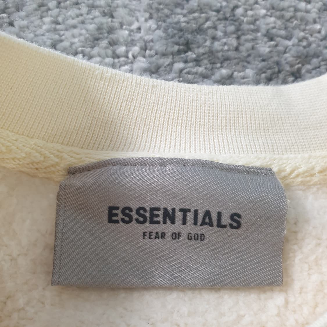 [무료배송] ESSENTIALS 맨투맨 상품이미지2