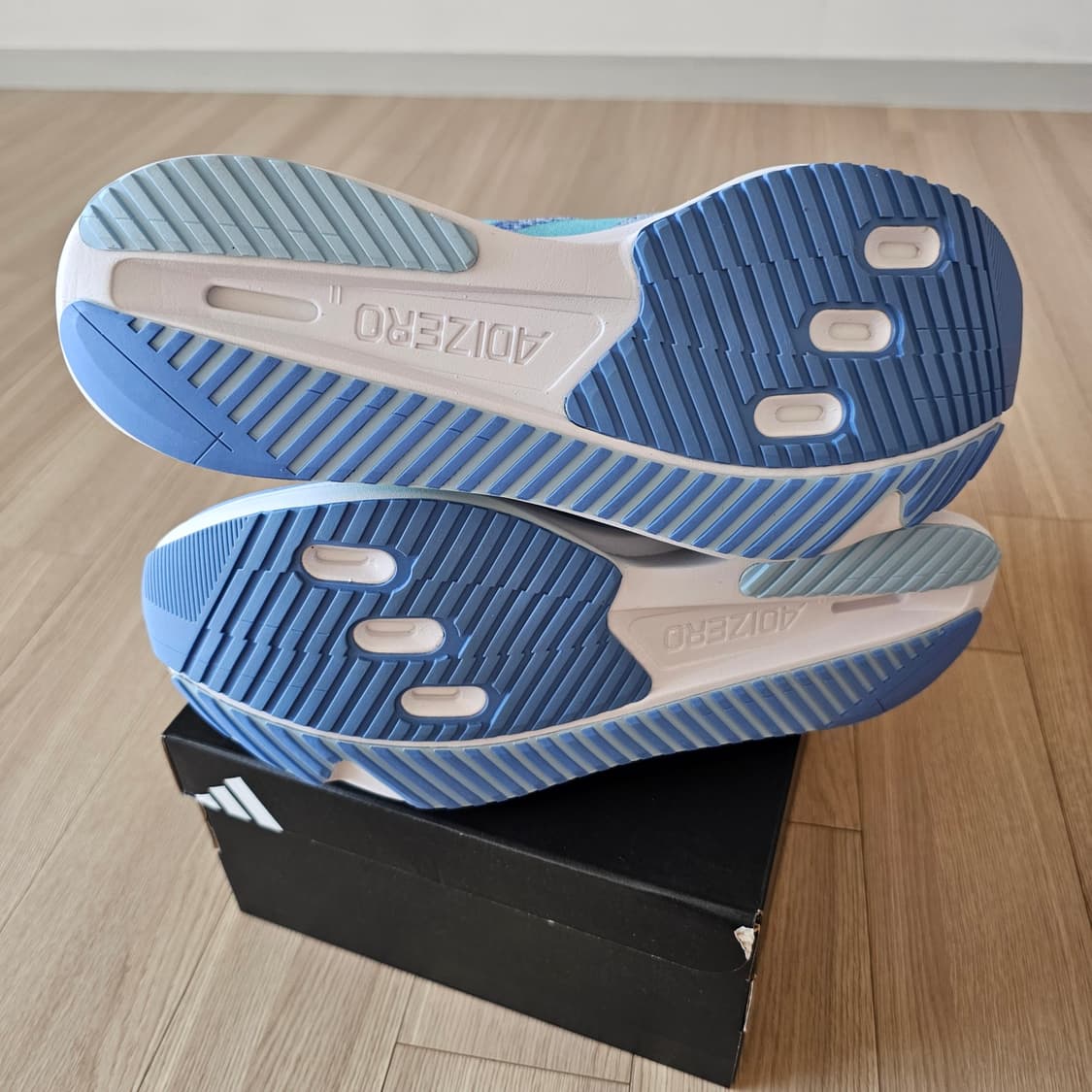 275 새제품) 아디제로 SL2 아쿠아 블루 런닝화 남자 270~275 상품이미지6
