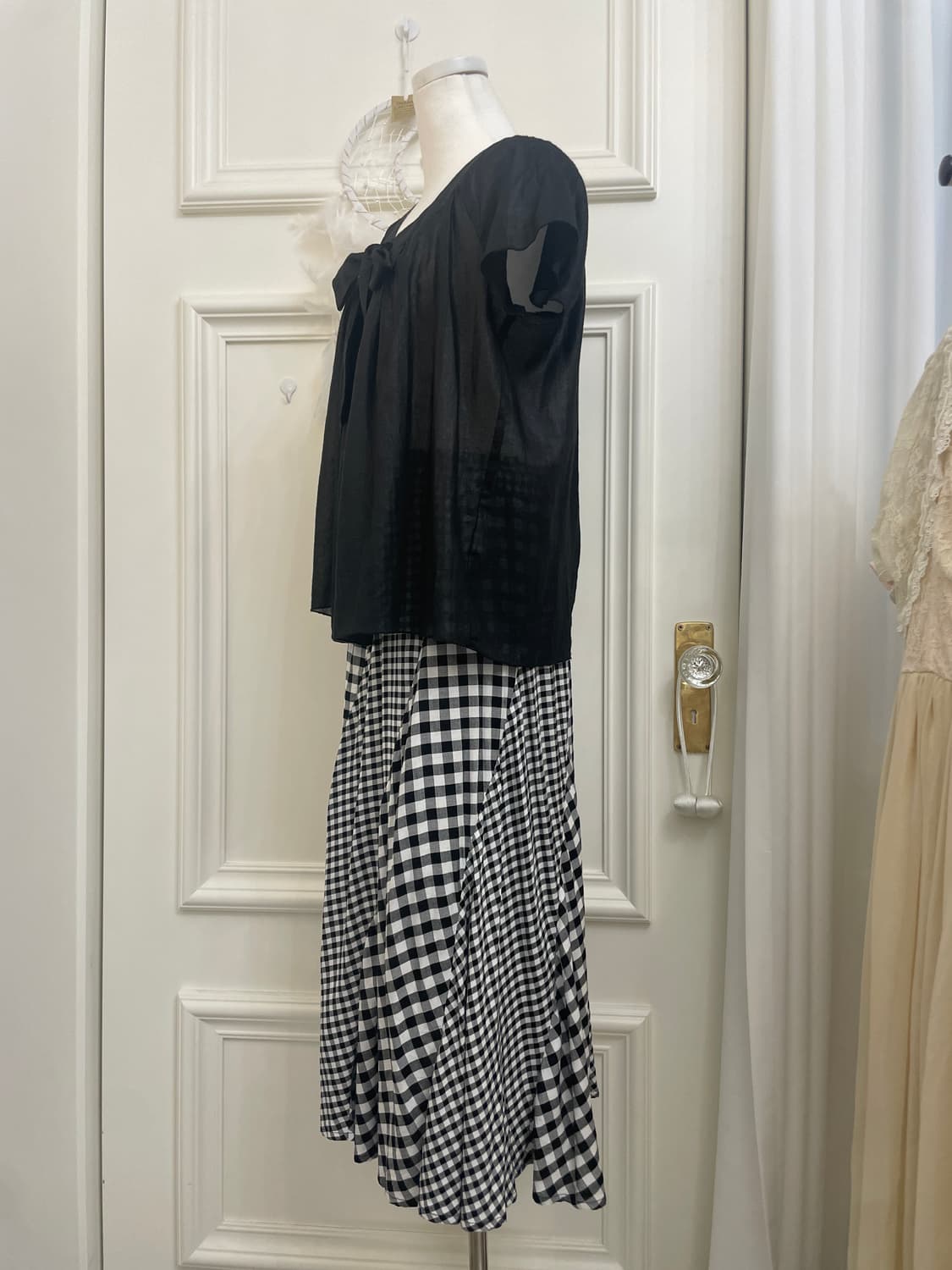 black bow point shirring summer blouse 상품이미지3