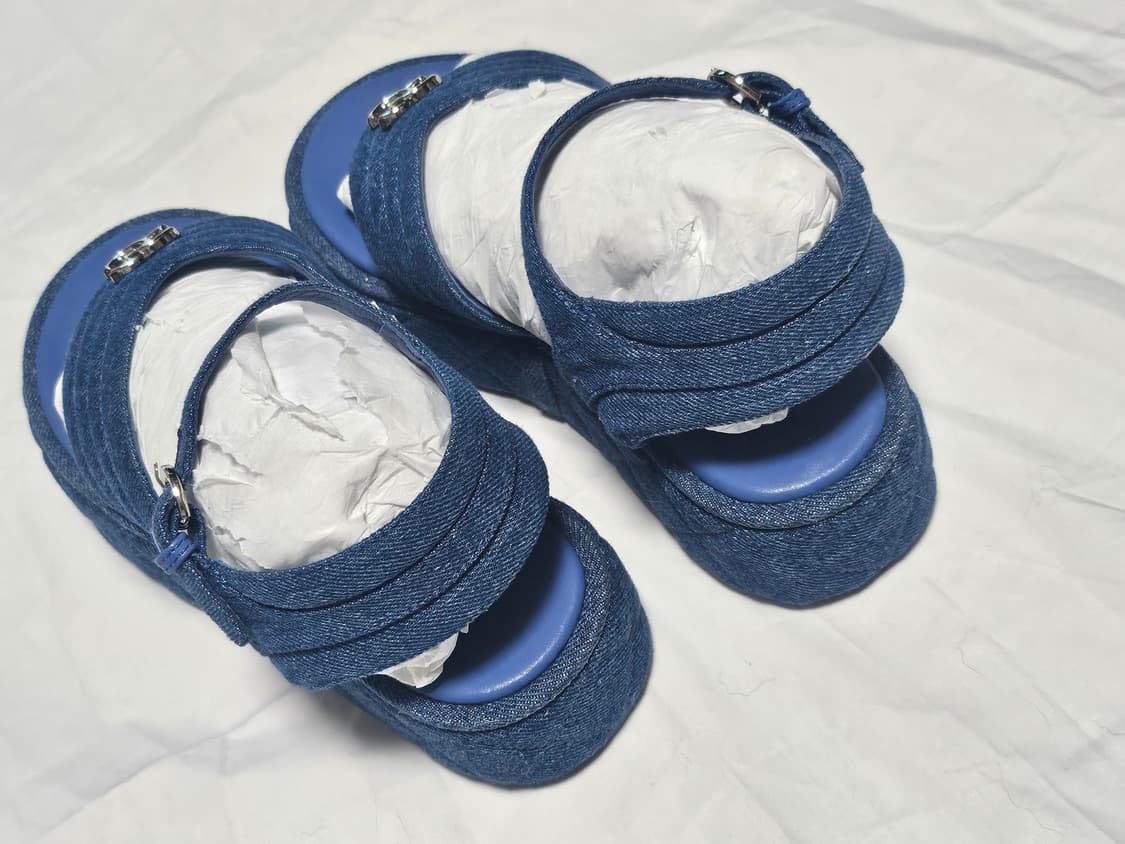 샤넬 S/S 데님 CC 샌들 상품이미지3