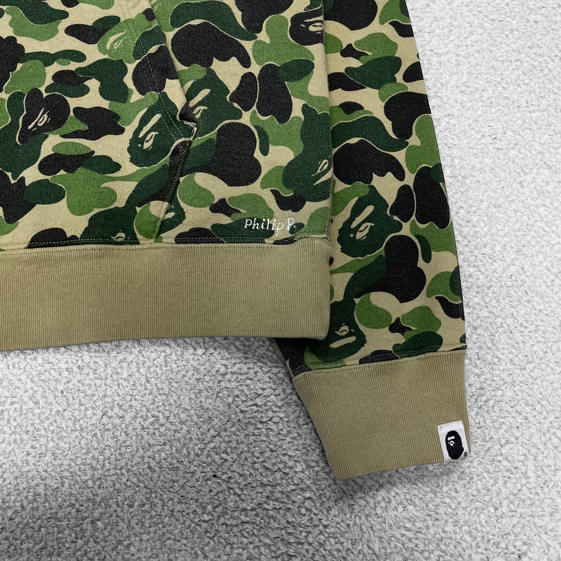 베이프 x 언디핏 ABC 컬리지 풀 오버 카모 후드티 상품이미지4