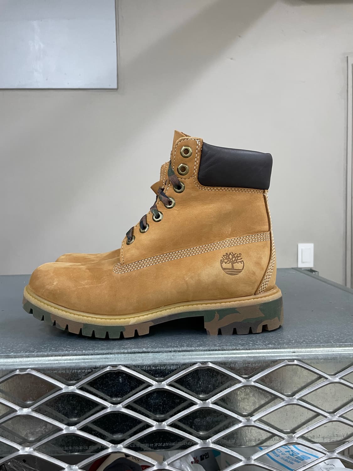 팀버랜드 6인치 프리미엄 카모 부츠 US7 (gr-4037) 상품이미지1