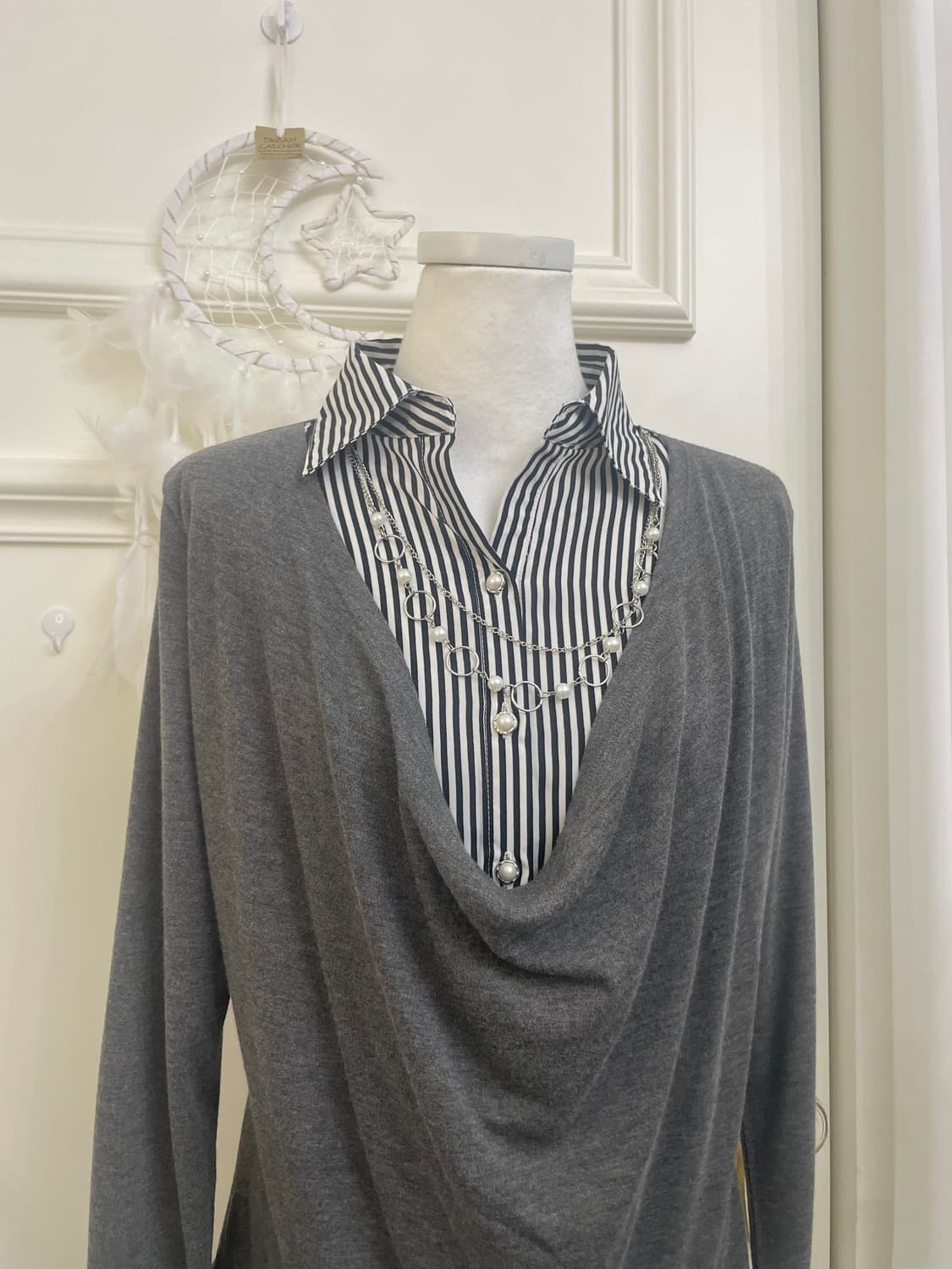 charcoal stripe shirt neckless point top 상품이미지5
