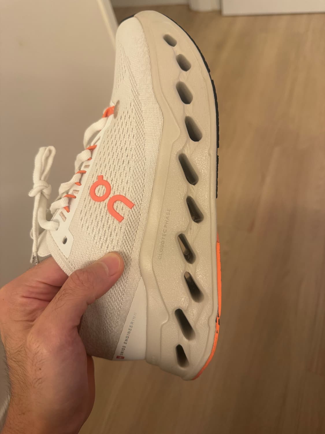 On Running CloudSurfer MAX 상품이미지6