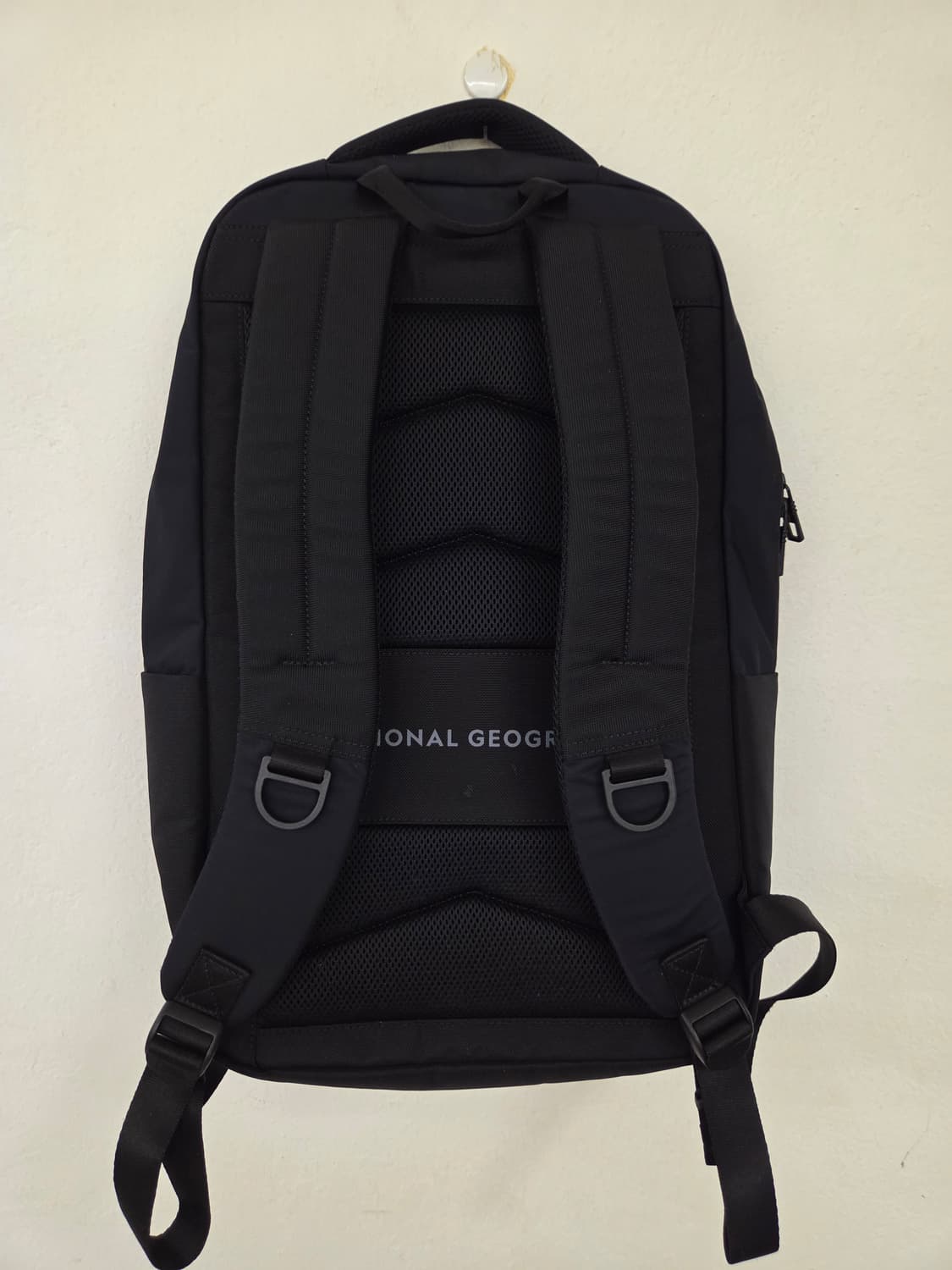 내셔널지오그래픽 백팩 블랙 상품이미지3