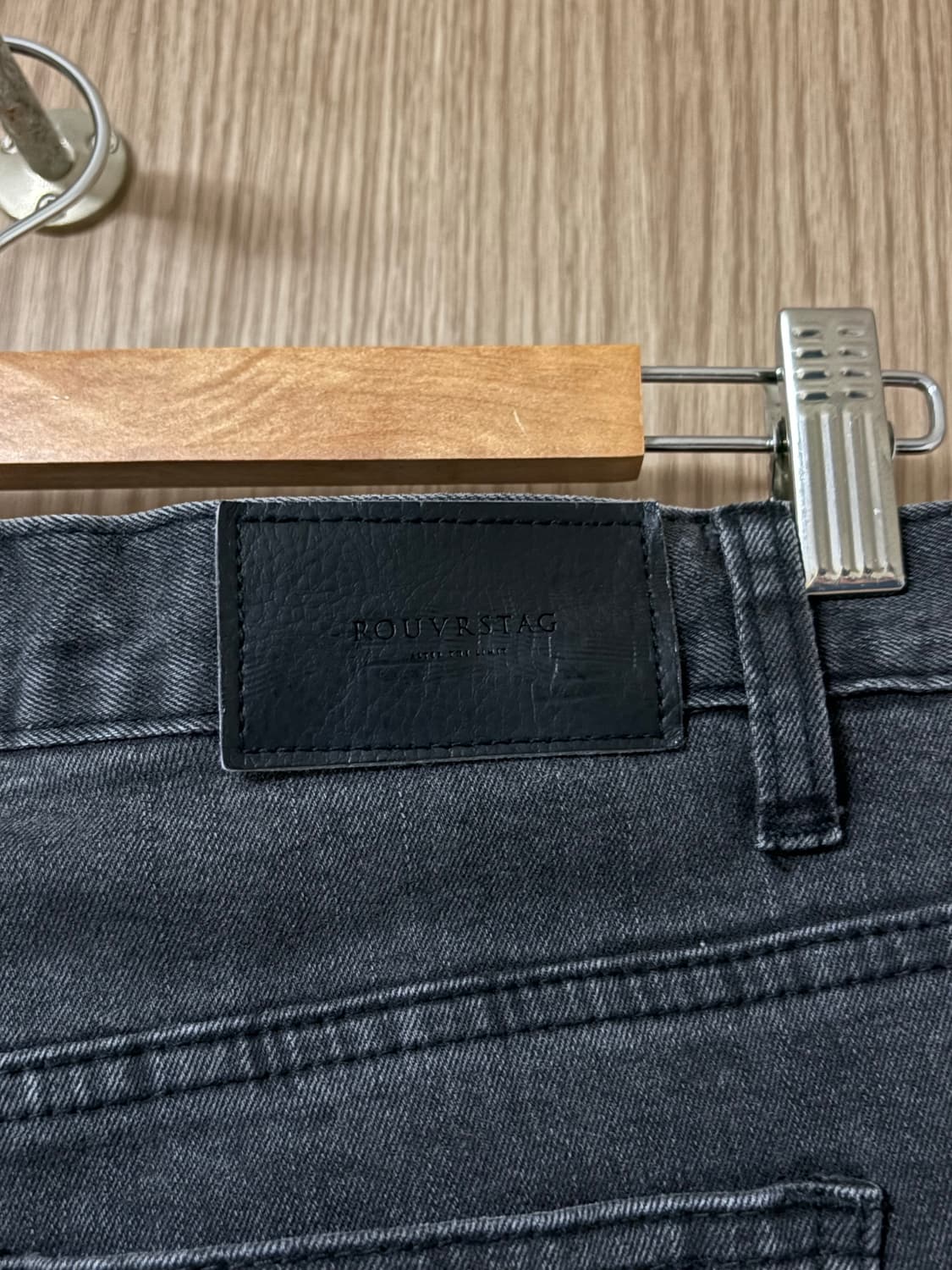 ROUVRSTAG 블랙 데미지 워싱진 M 사이즈 상품이미지9