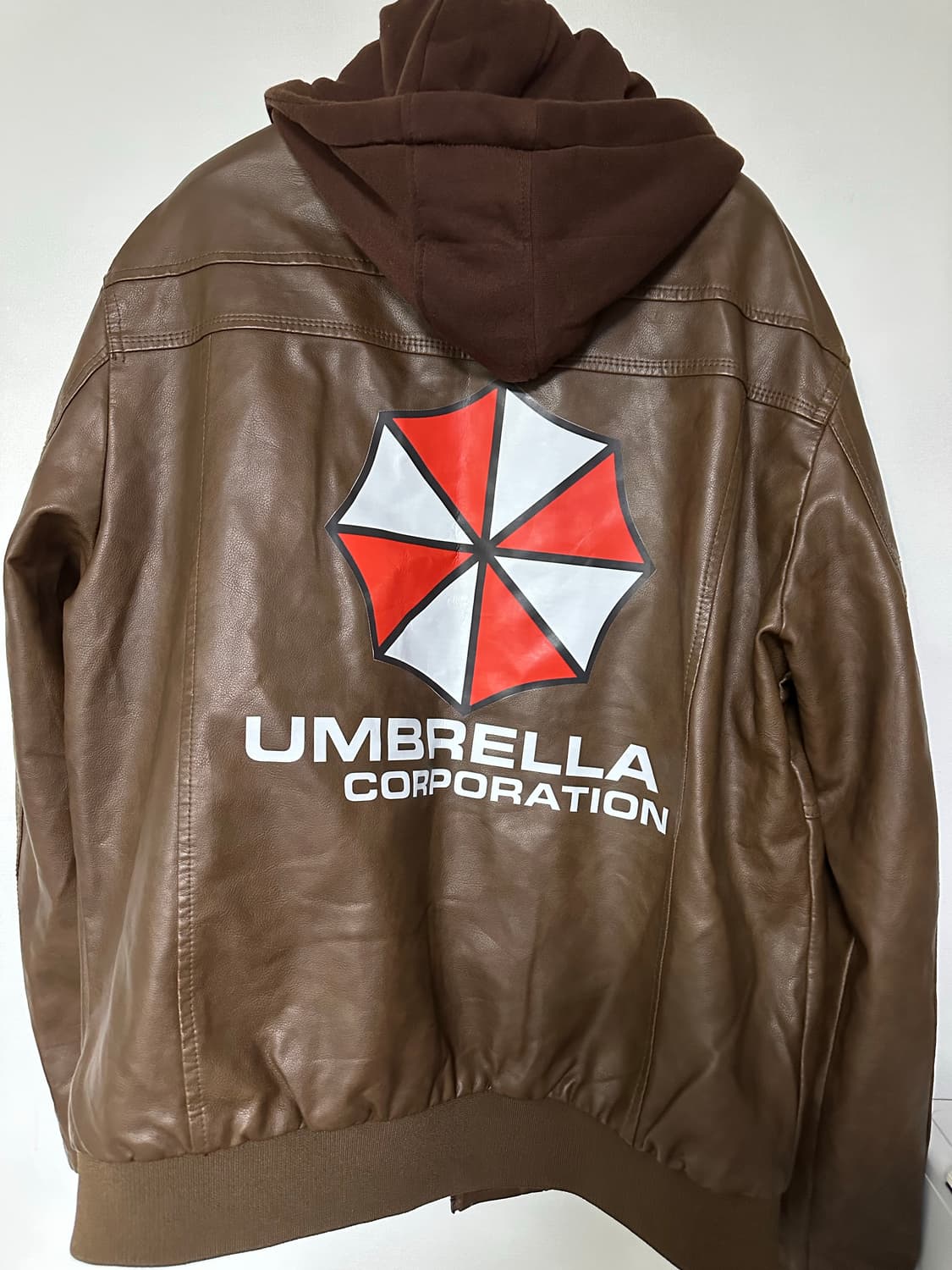레지던트 이블 엄브렐라 코퍼레이션 가죽 자켓 상품이미지4