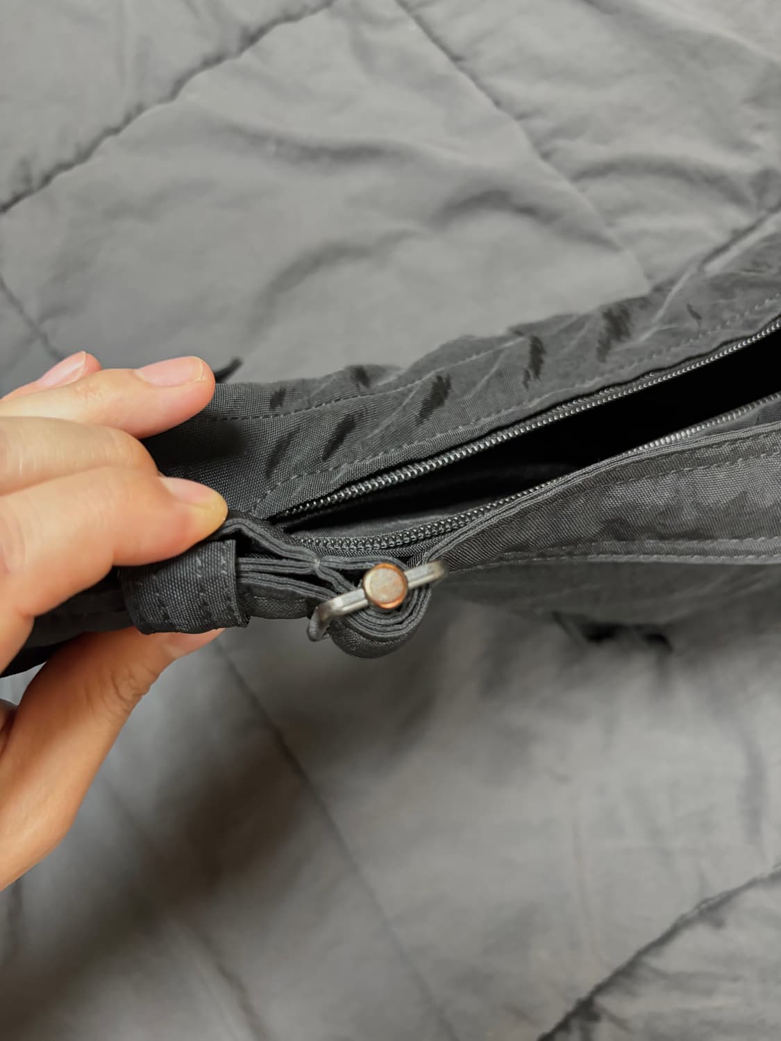 르메르 소프트 게임 백 나일론 캔버스 블랙 스몰 상품이미지5