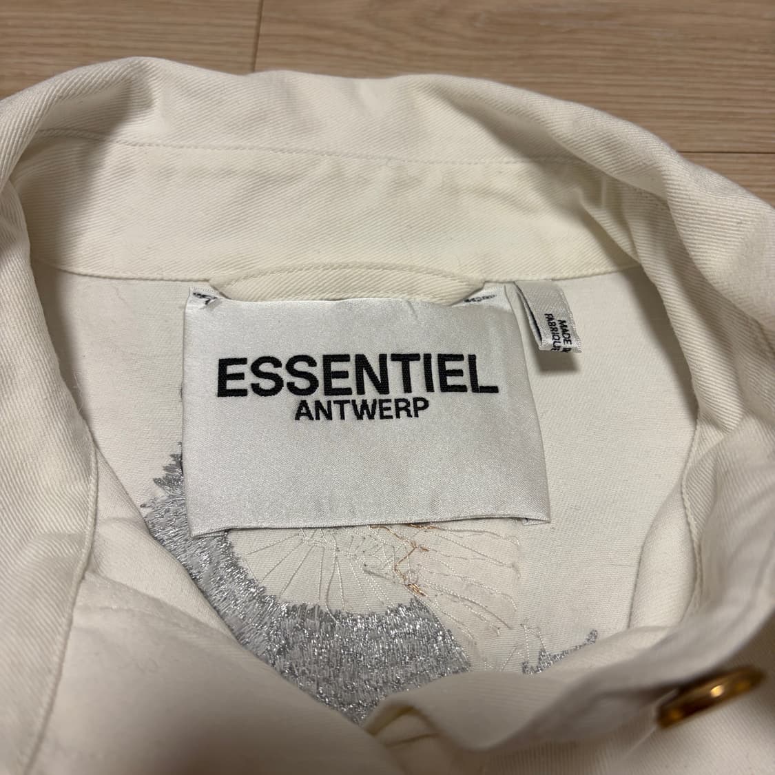 에센셜 앤트워프 자수패치 트랙자켓 상품이미지5