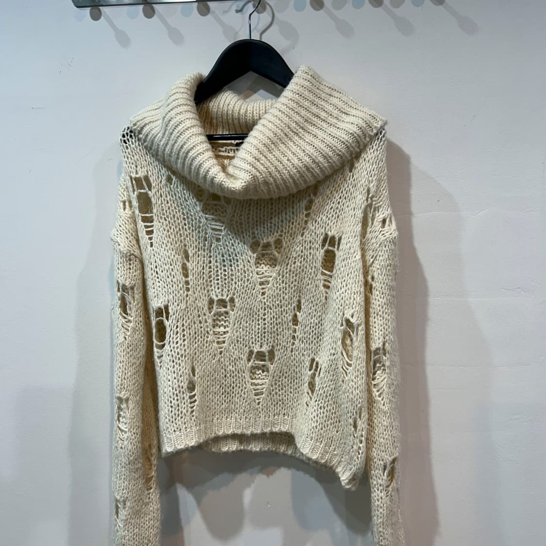 아이보리 그런지 크롭 니트 상품이미지5