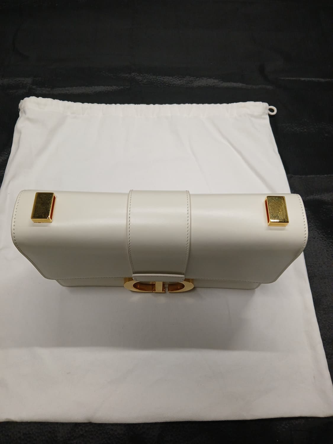 디올 몽테인30 크로스백 미듐 M9203UMOS 상품이미지4