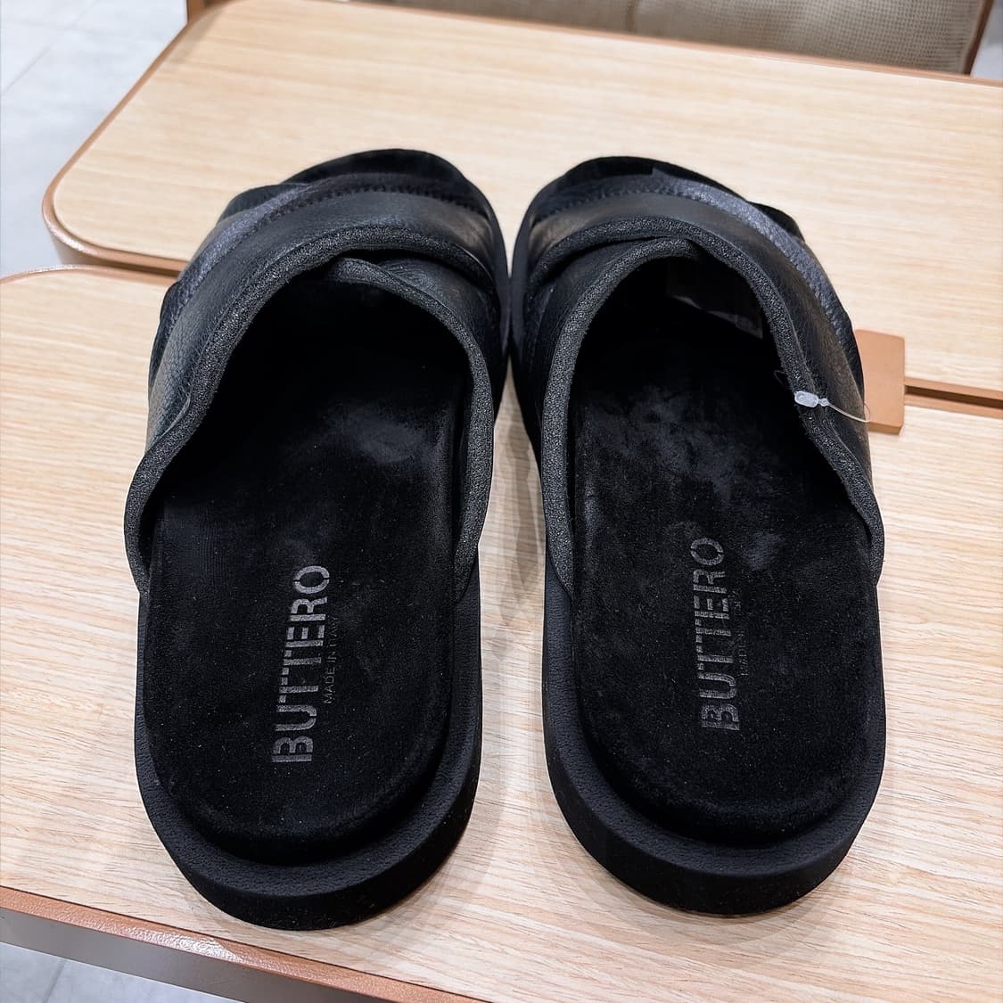 (정품/새상품) BUTTERO 부테로 남성 블랙 레더 크로스 스트랩 샌들 상품이미지5