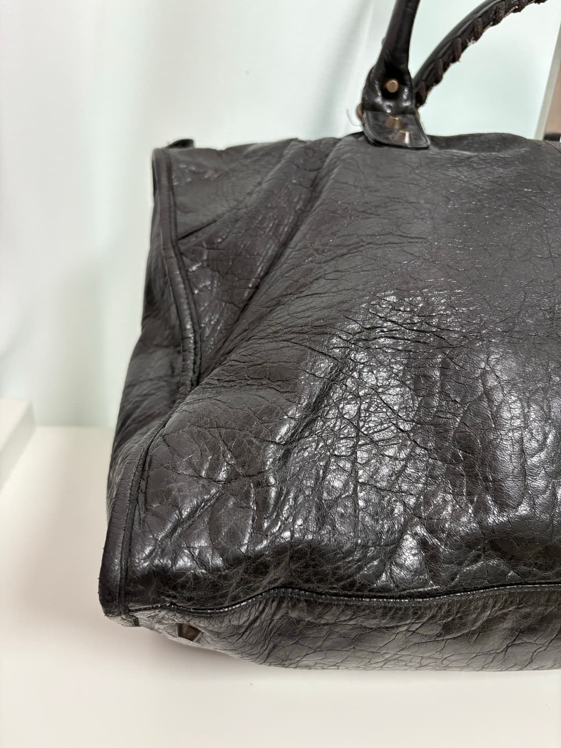 발렌시아가 워크 모터백 블랙 라지 상품이미지4