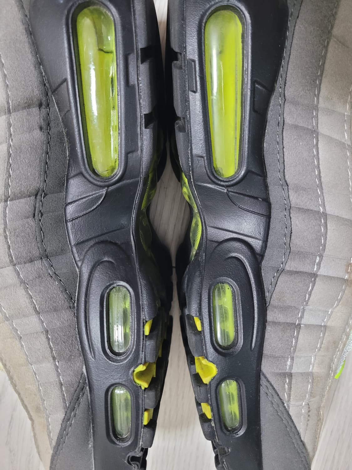 나이키 에어맥스95 OG 네온 255 상품이미지6