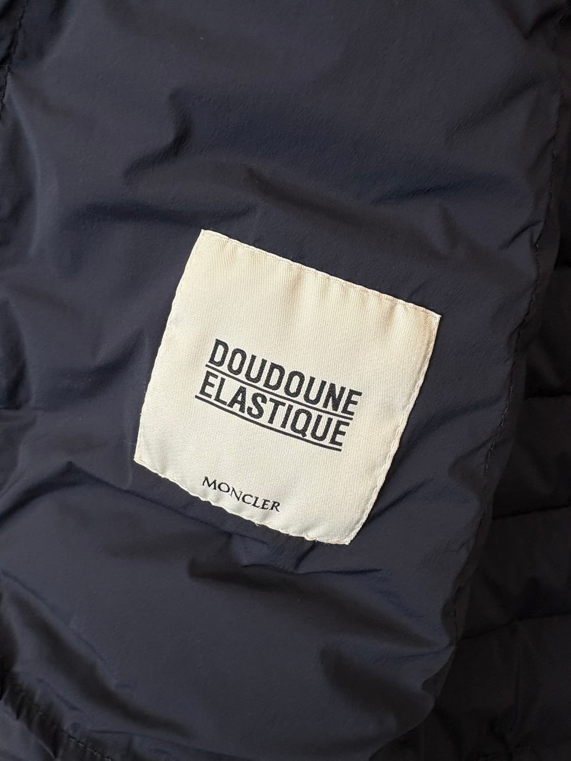 몽클레어 아코루스 구스다운 경량패딩 네이비 상품이미지5