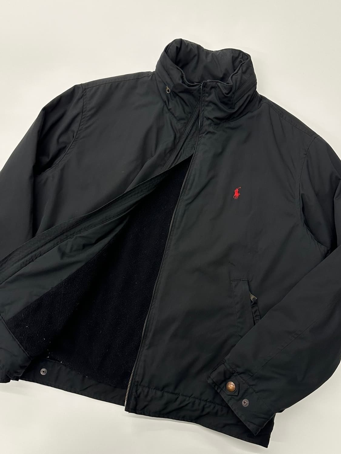 폴로랄프로렌 나일론 쉘 블랙 플리스 봄버 자켓 상품이미지4