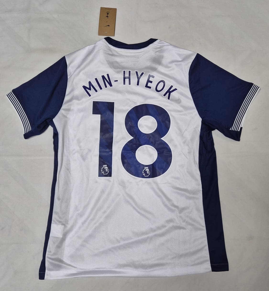 토트넘 홈 양민혁 유니폼 팝니다  상품이미지2