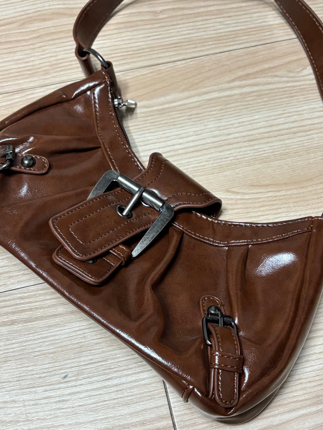 핀터맛 y2k 버클 숄더백 상품이미지2