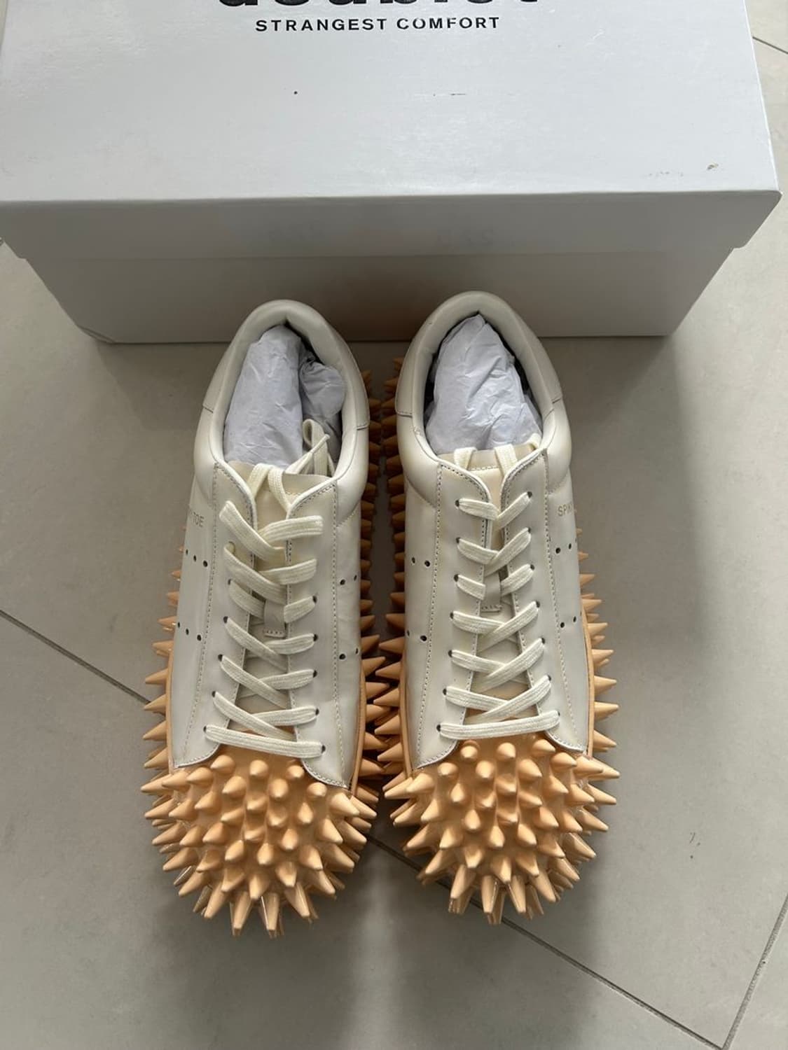 SPIKEY LEATHER SNEAKER 스파이크 가죽 스니커즈 상품이미지5