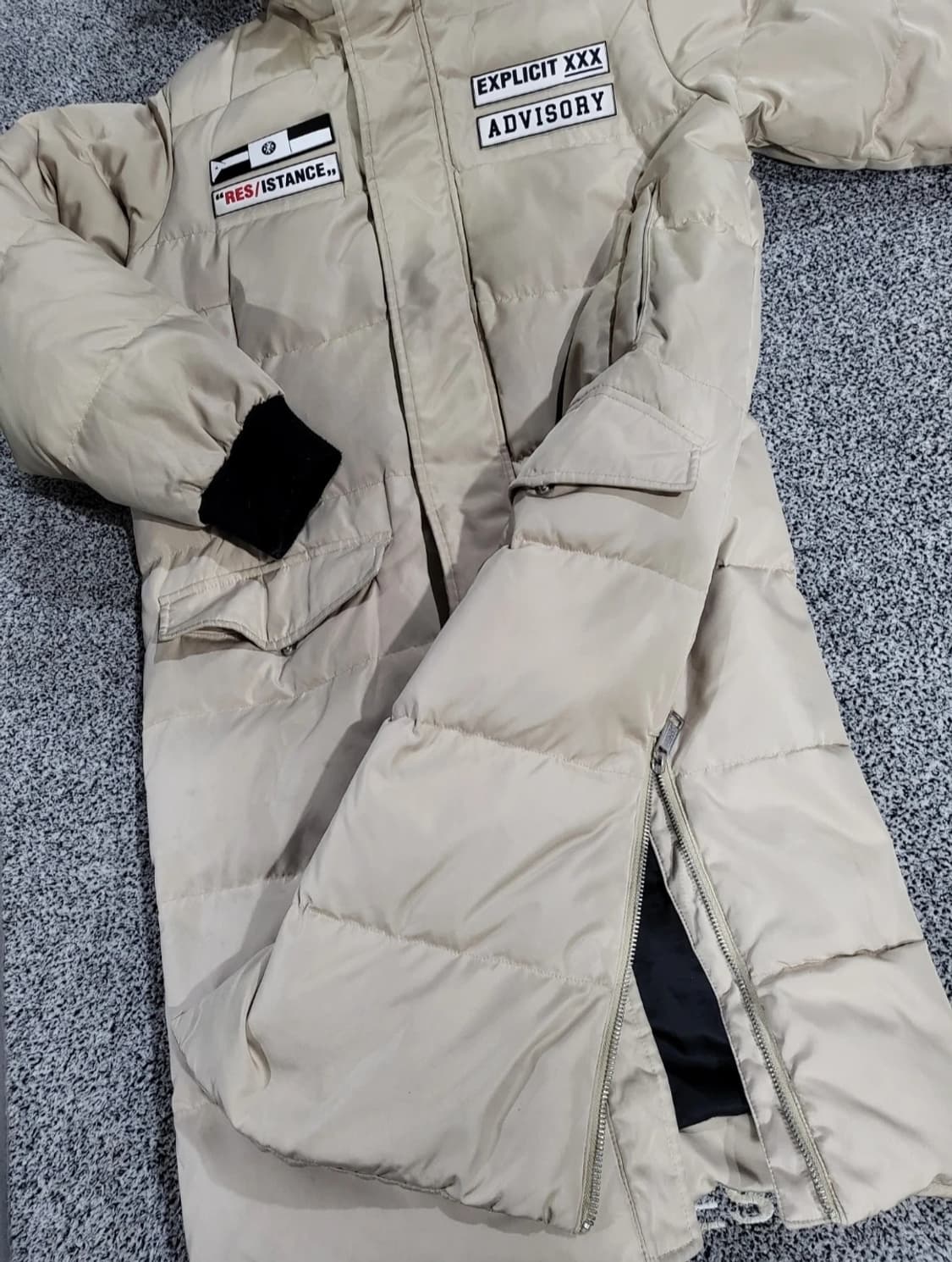 어드바이저리 패치 베이지 패딩자켓 상품이미지4