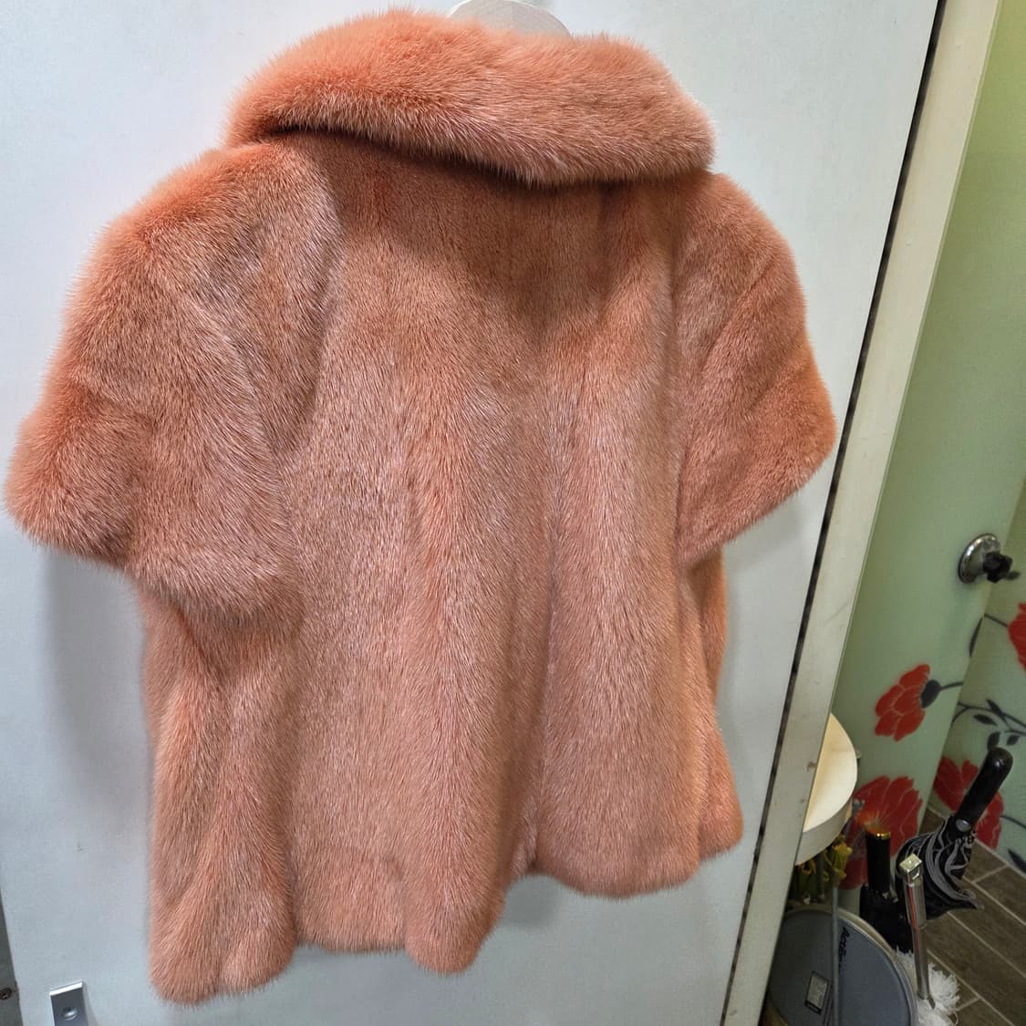 진도 모피 크롭 밍크 코트 상품이미지3