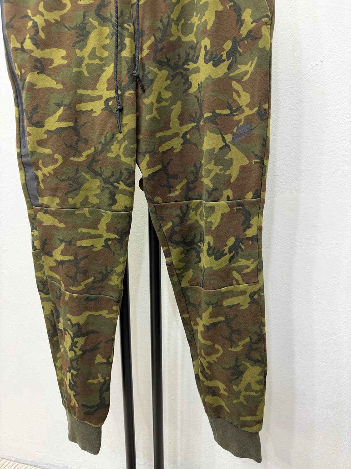 정품) 나이키 테크팩 카모플라쥬 바지 XXL 상품이미지3