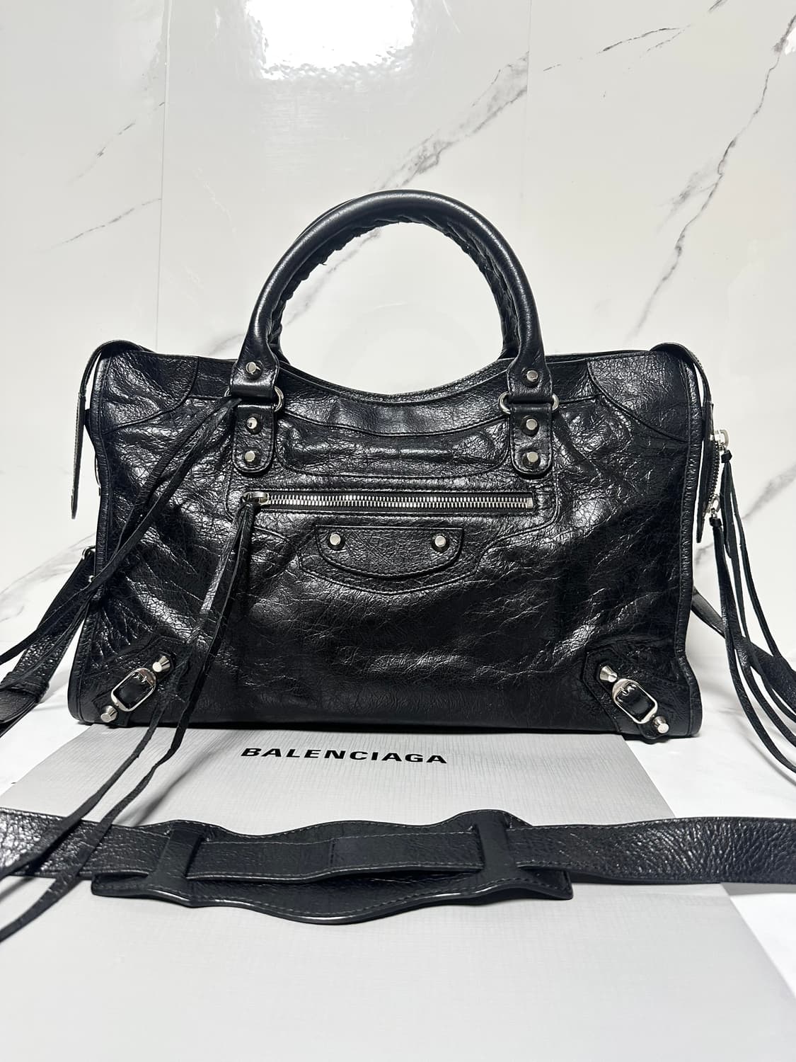 [A+ 정품] 발렌시아가 시티 모터백 미디움 블랙-2 상품이미지8