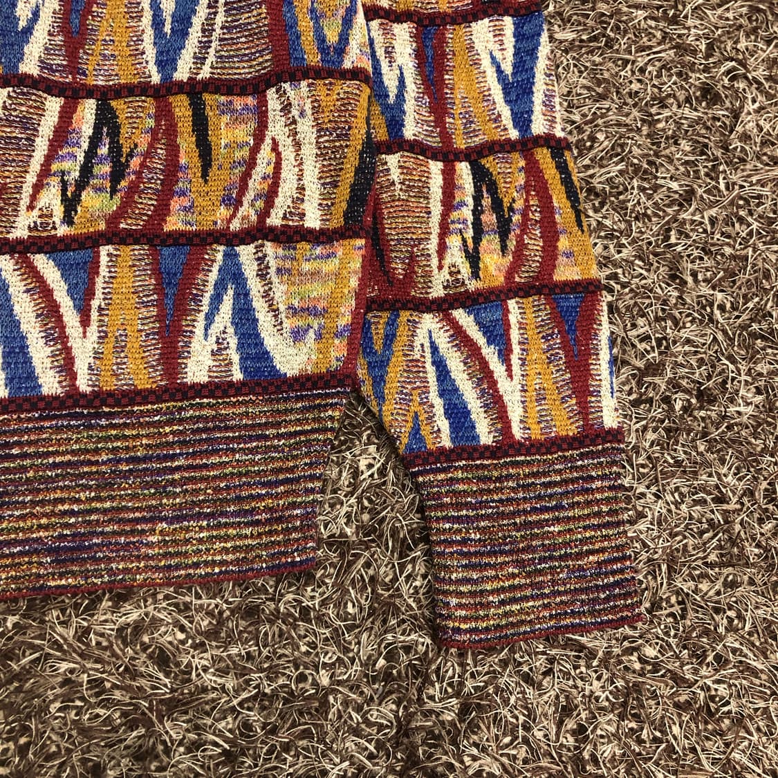 미쏘니 울 멀티컬러 패턴 카라 니트 상품이미지3