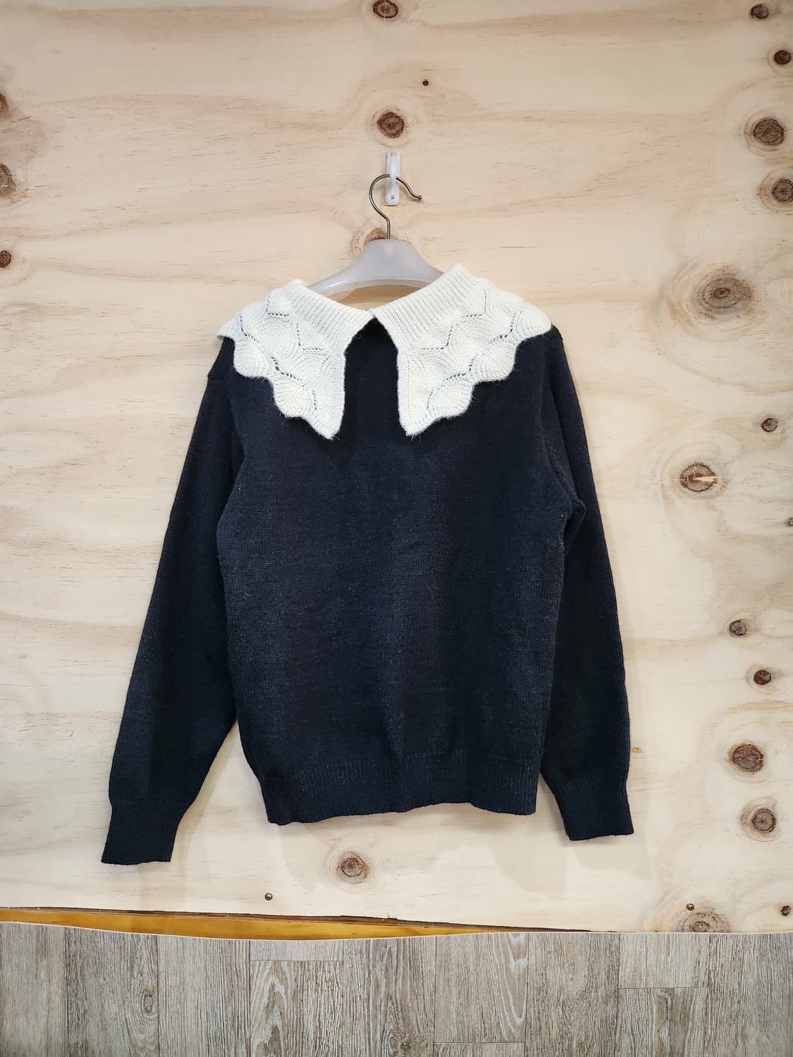 560) 배색 카라 니트 상품이미지2