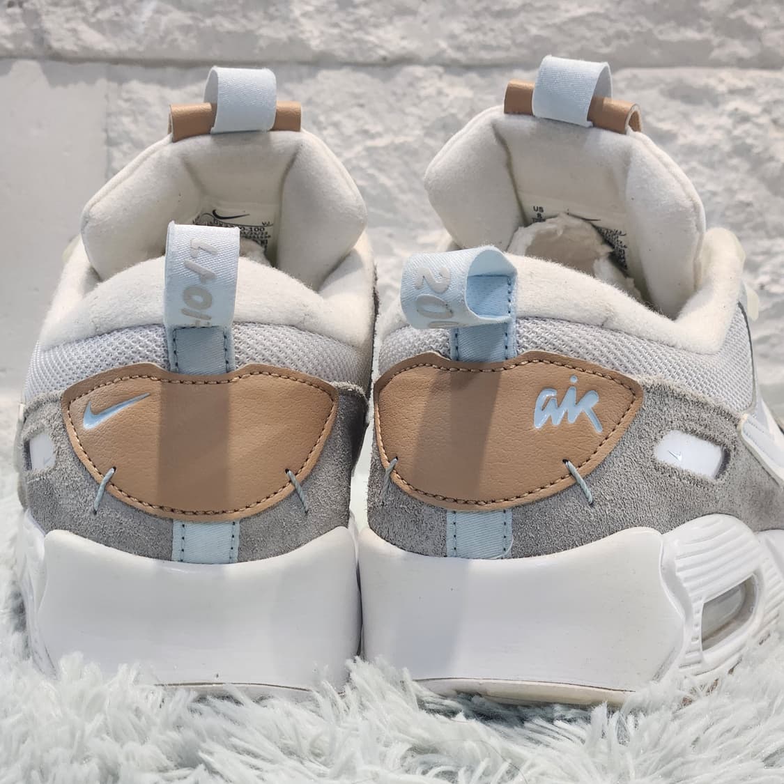 7w-18:나이키 우먼스 에어 맥스 90 퓨추라 SE 퓨어 플래티넘 상품이미지6