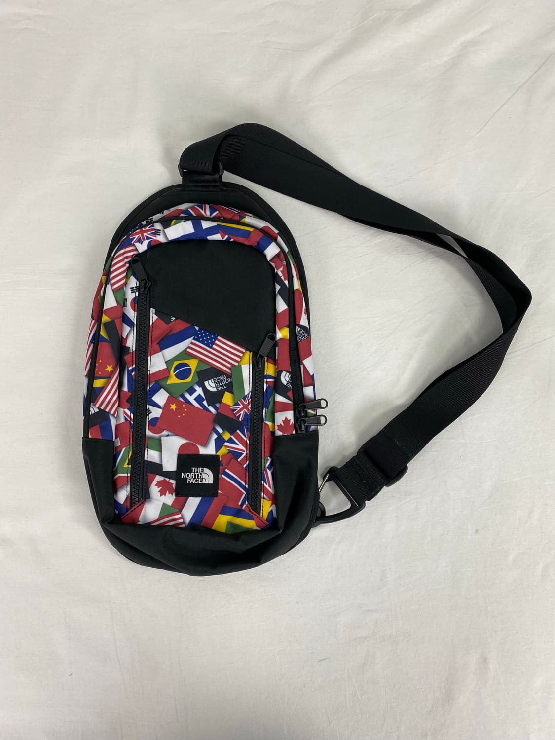 노스페이스 만국기 슬링백 OS 상품이미지1
