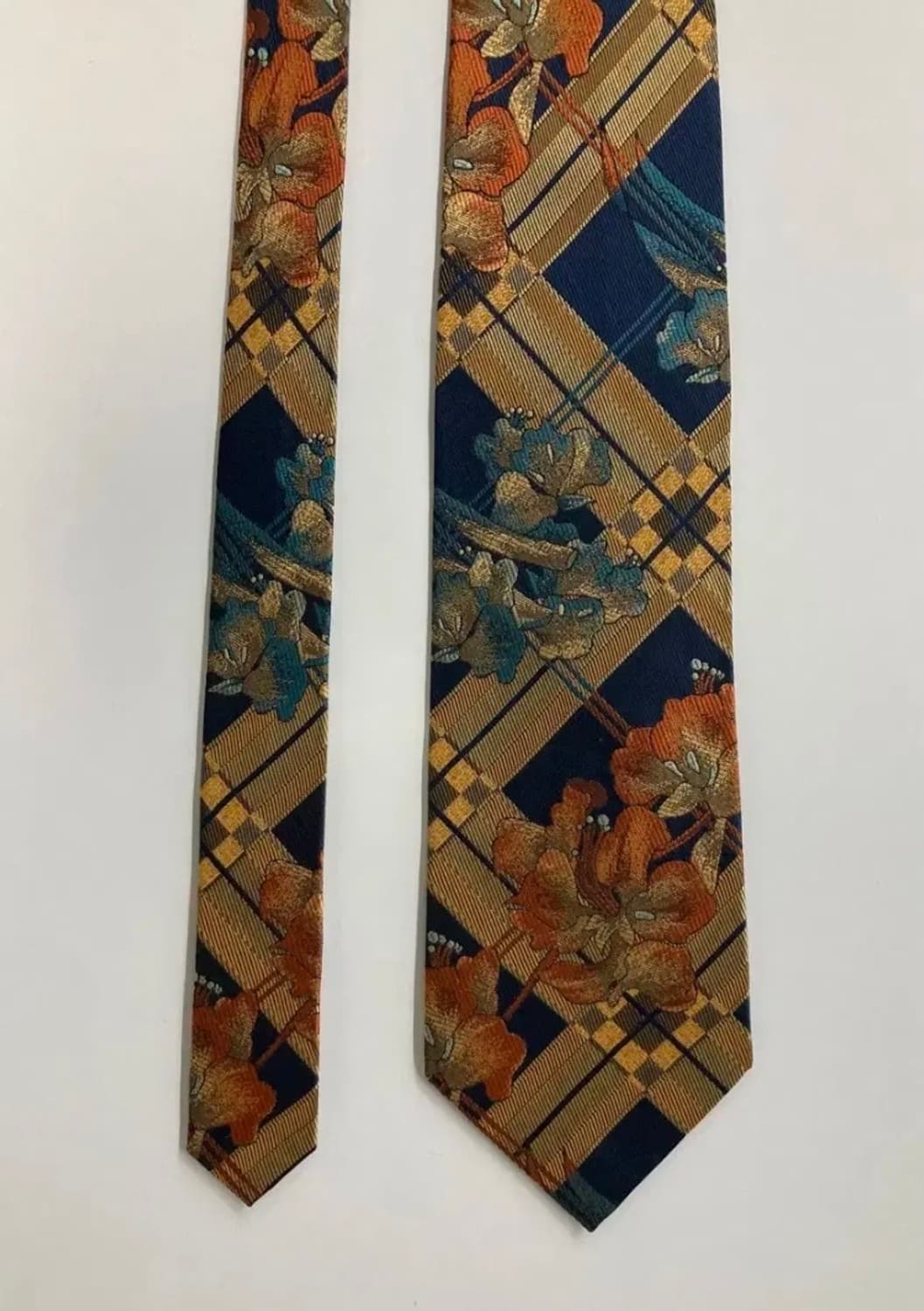 입생로랑 넥타이 상품이미지1