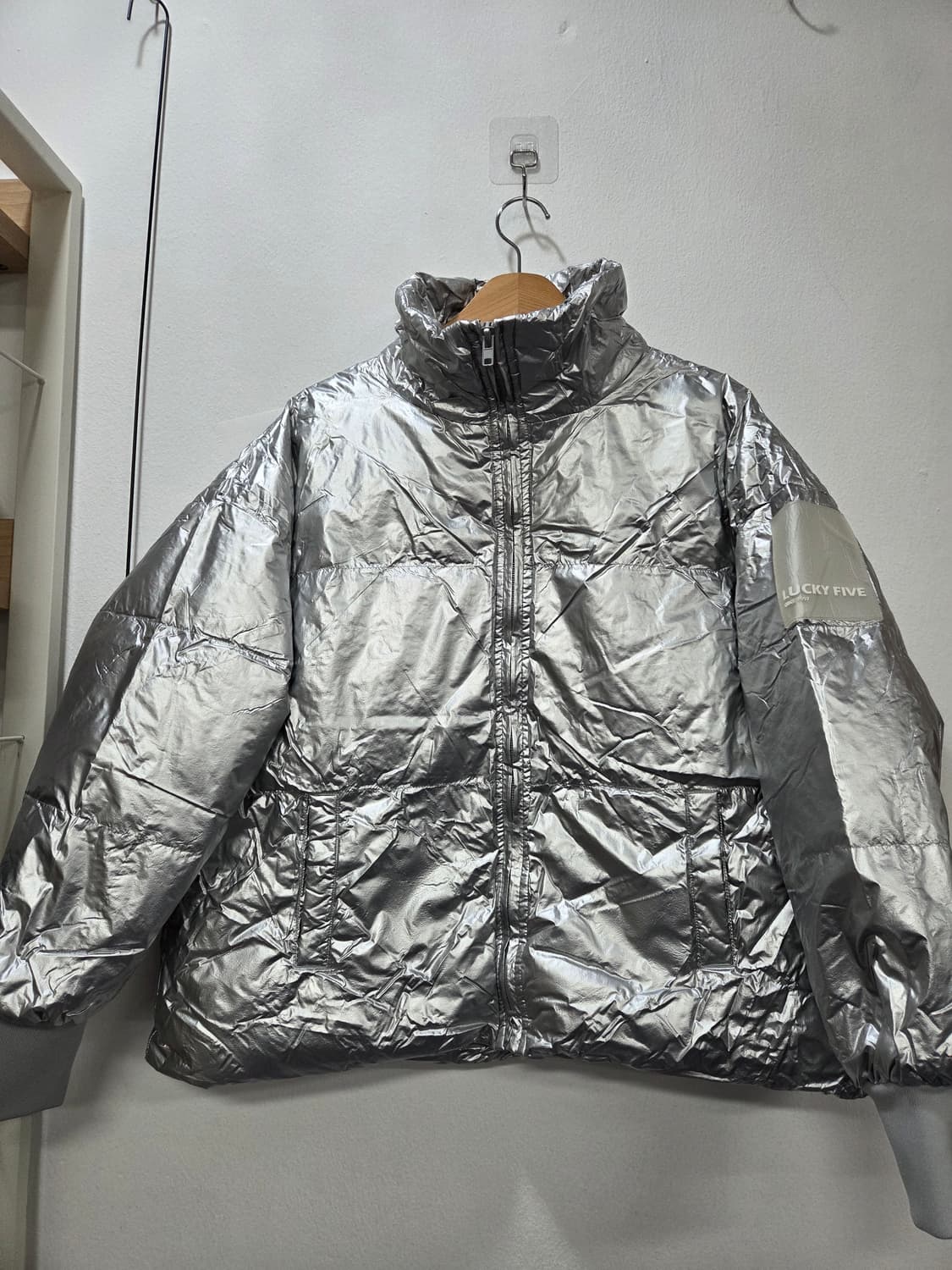 럭키파이브 실버메탈릭 글로시 샤이니 푸퍼 패딩 점퍼 free 박시 힙합 상품이미지1