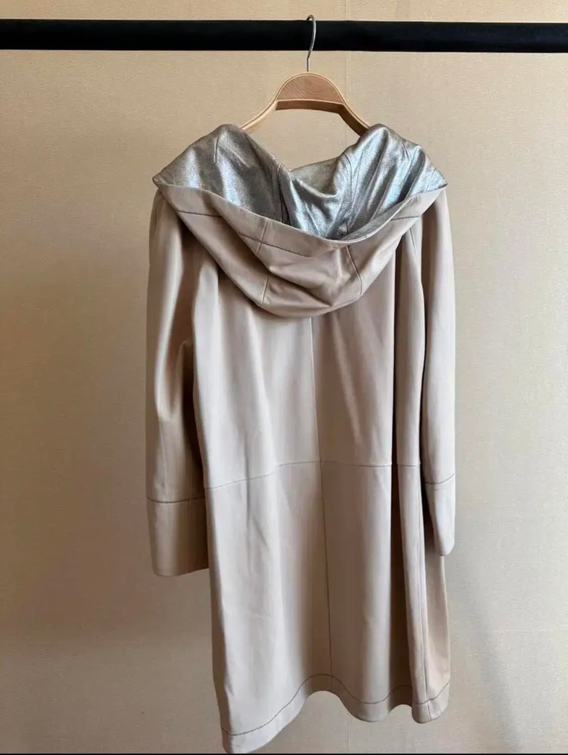 정품 브루넬로쿠치넬리 최고가 양가죽코트 정품40사이즈 상품이미지6