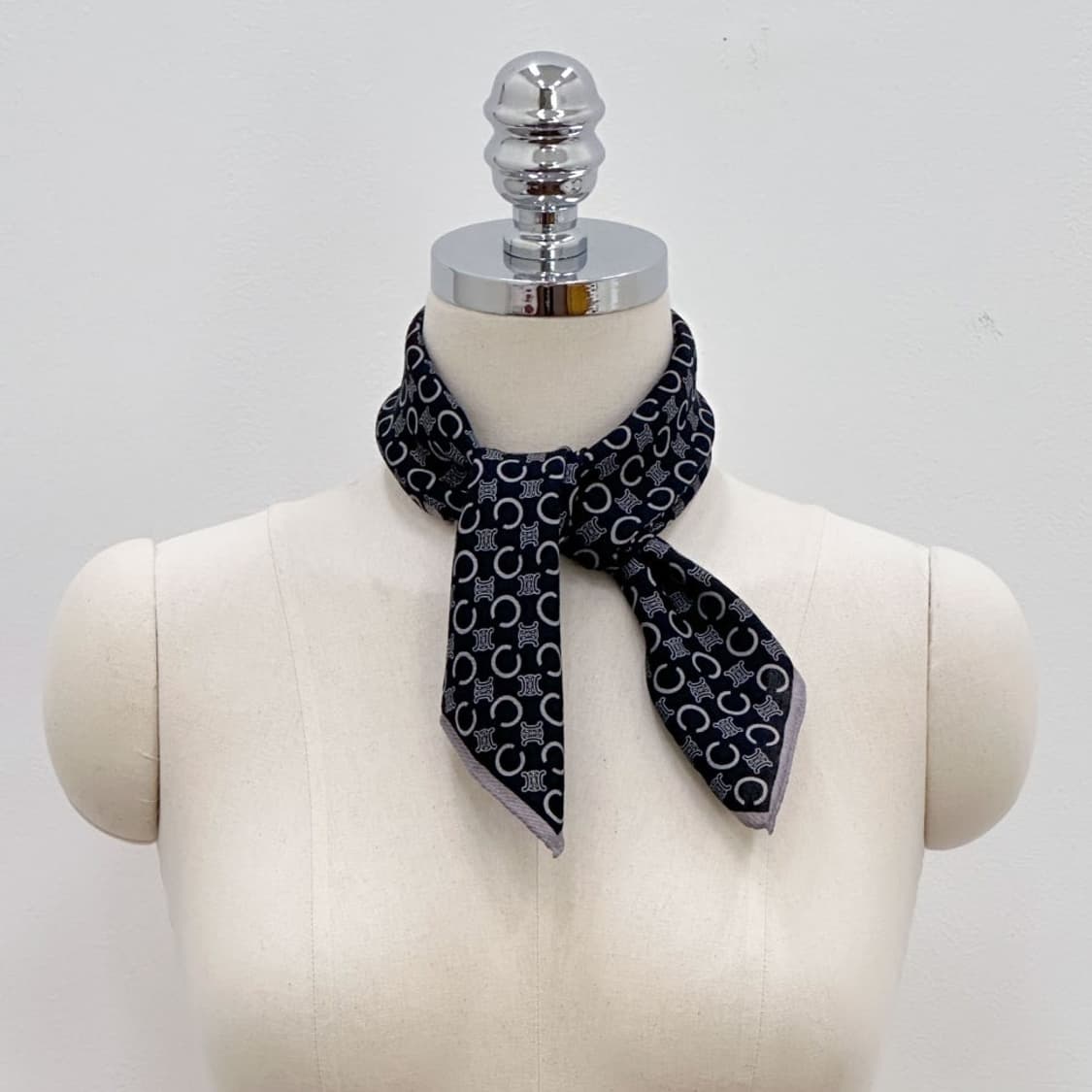 (새상품) celine / 셀린느 쁘띠스카프 손수건 상품이미지6