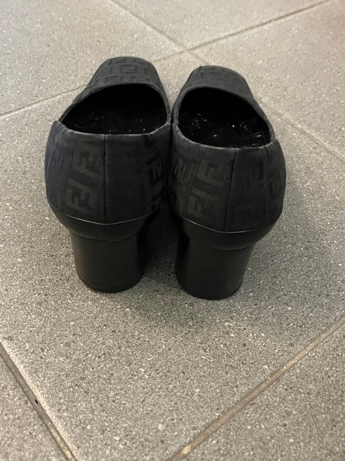 펜디 주카 펌프스 힐  상품이미지6