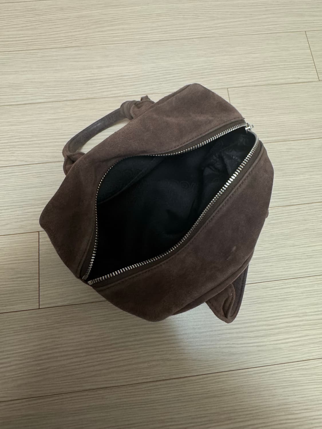 마지셔우드 스웨이드 가방 상품이미지5