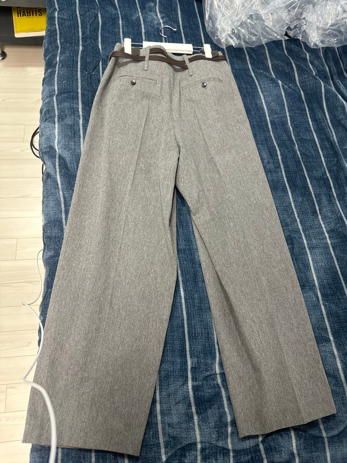 새상품)렉토 퀸시 울 벨티드 슬랙스 회색 M 상품이미지5