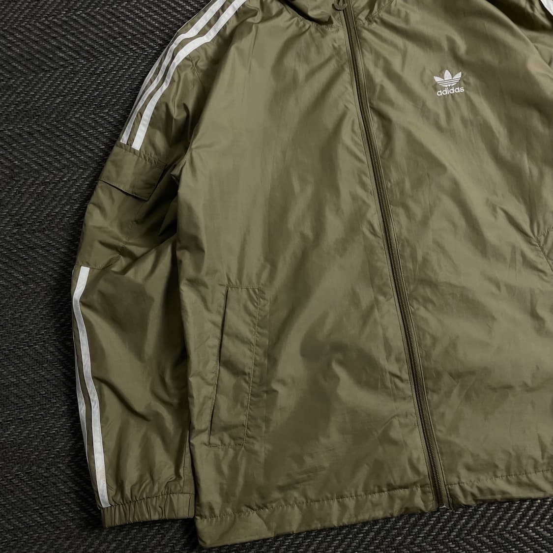 아디다스 신형 윈드브레이커 스트라이프 카키 바람막이 y 3854 상품이미지4