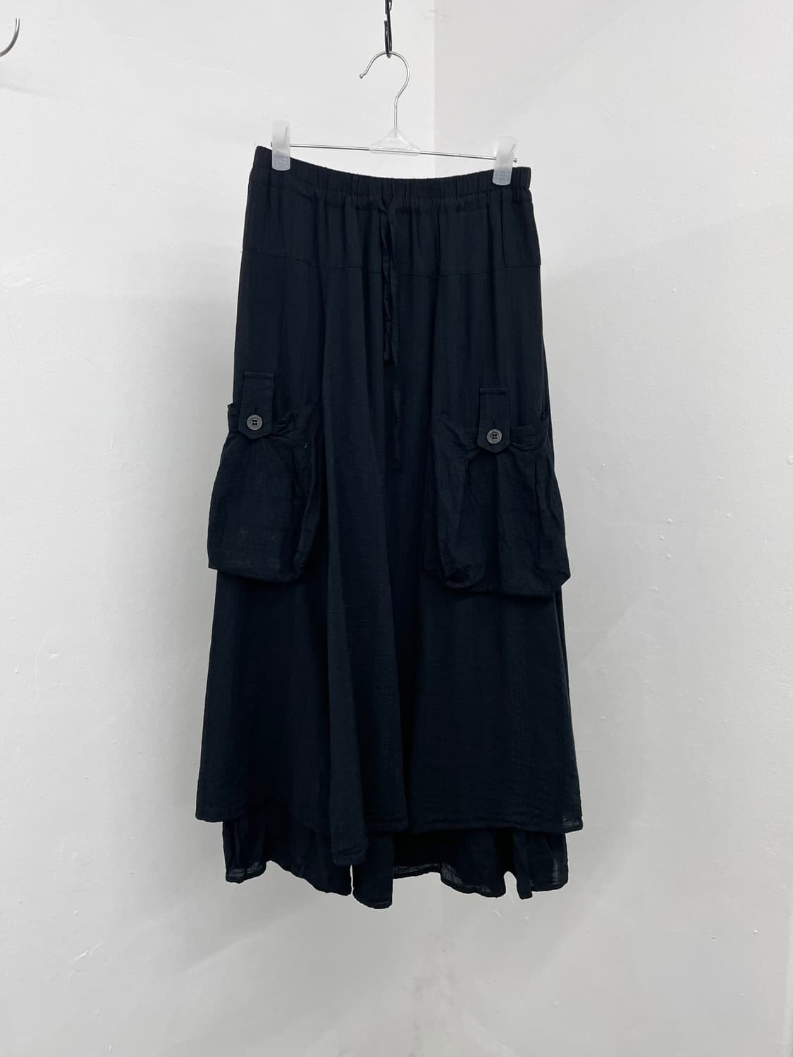 블랙 포켓 디테일 롱스커트 상품이미지4