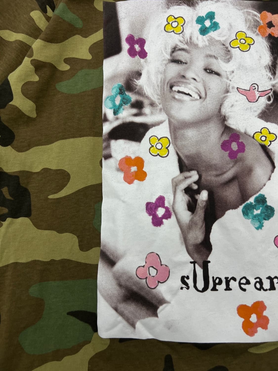 슈프림 20SS 우드랜드 카모 나오미 반팔 티셔츠 상품이미지8