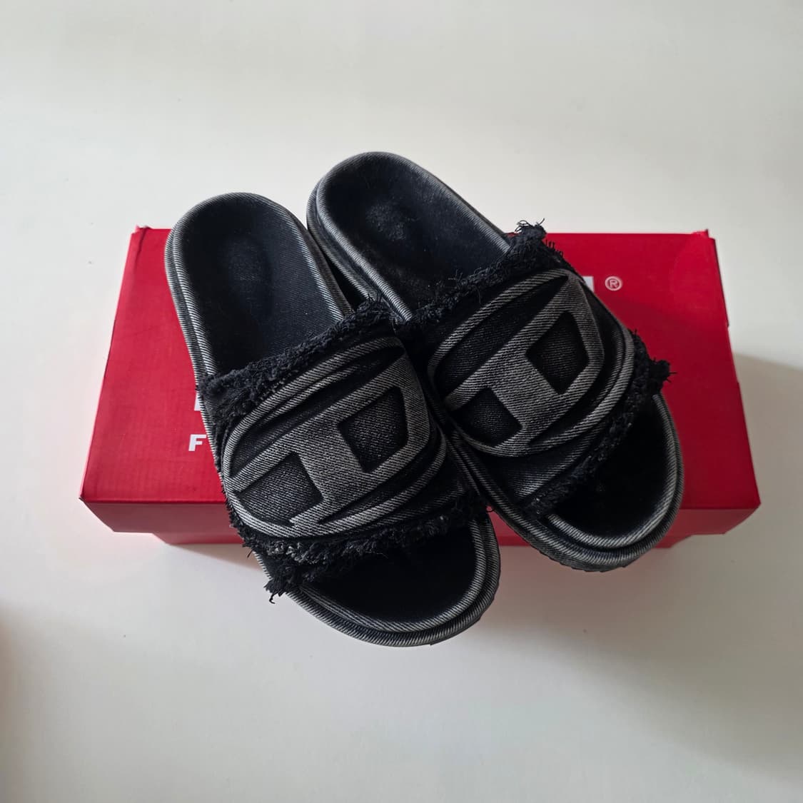 디젤 데님 흑청 슬리퍼 42사이즈 270~275 상품이미지1