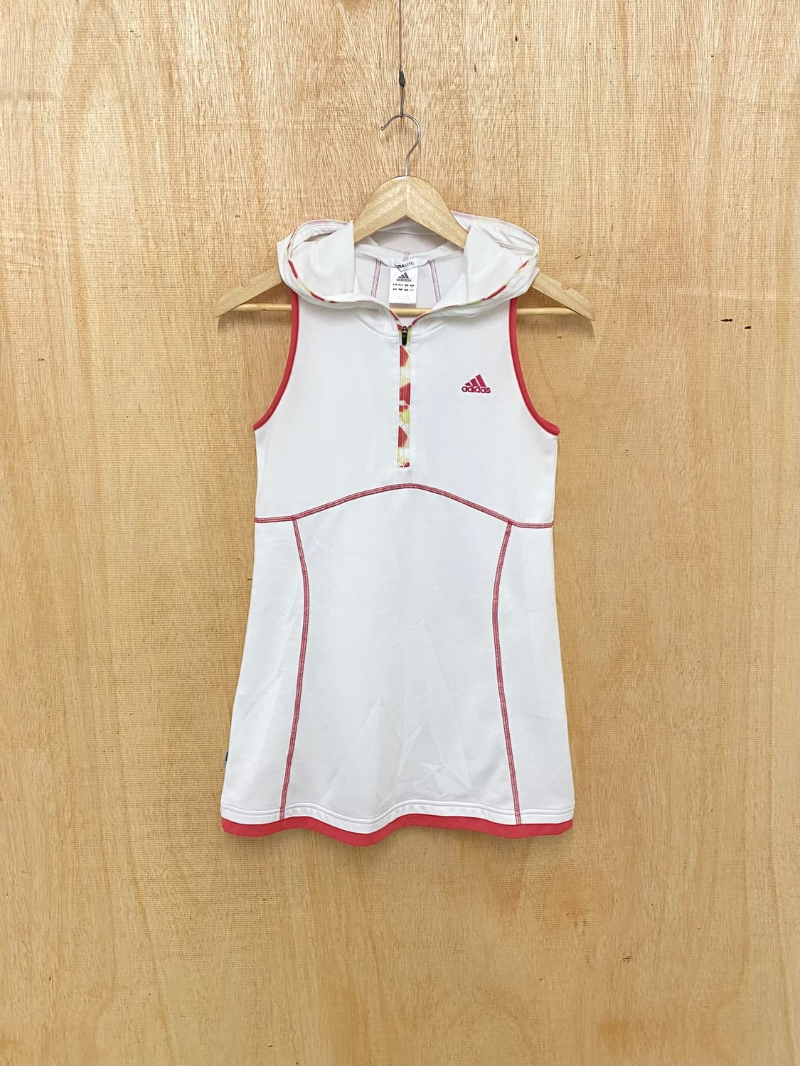 ADIDAS sleeveless hood top 아디다스 슬리브리스 후드 상품이미지4