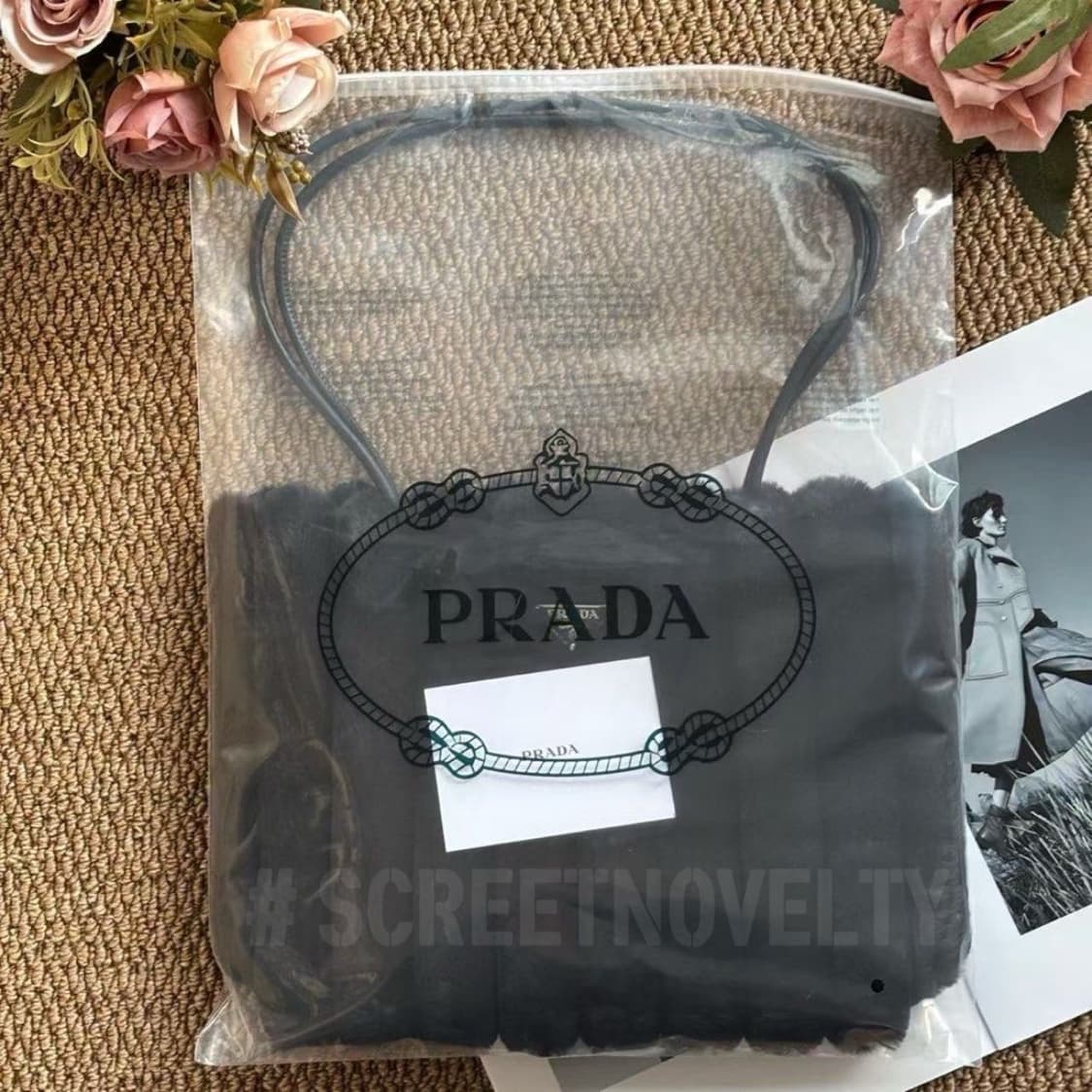 프라다뷰티 퍼 숄더백 블랙 VIP 기프트백 상품이미지10