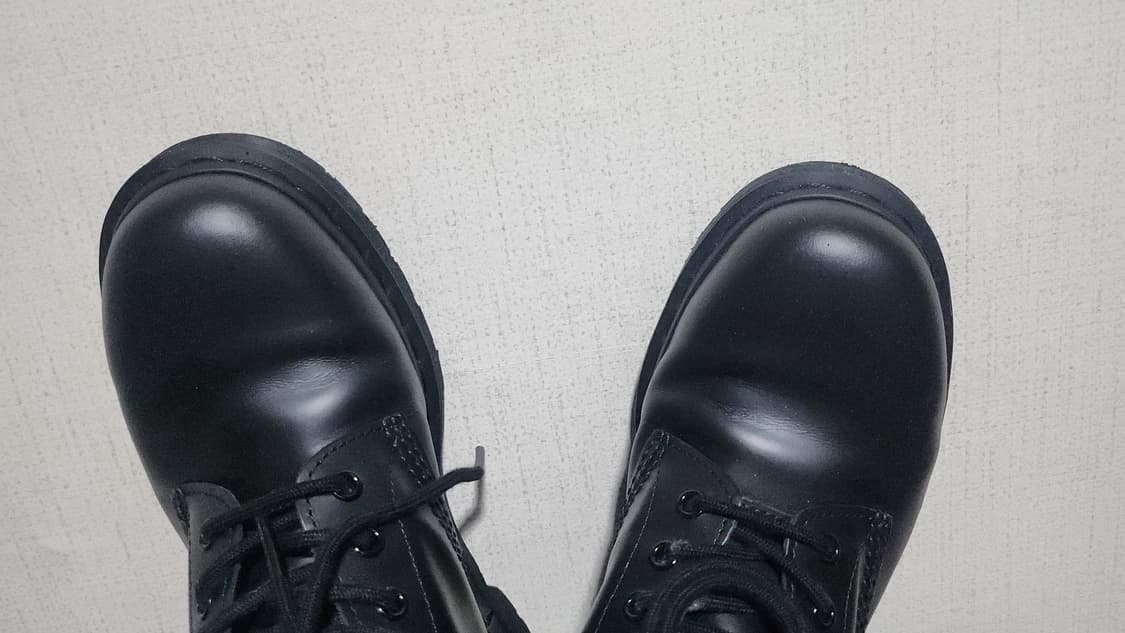 닥터마틴 1460 모노블랙 260 사이즈 상품이미지5