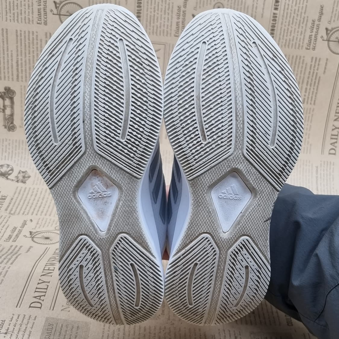 아디다스 듀라모10 운동화225 상품이미지3